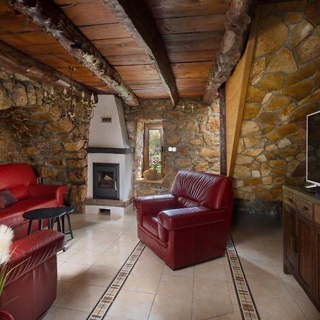 Stone Lady Holiday Home With Pool&Hot Tub,Sauna,Bbq,Garden Rasopasno Eksteriør bilde