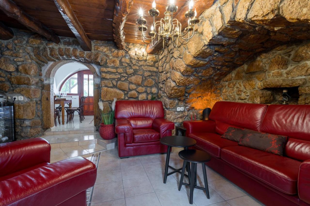 Stone Lady Holiday Home With Pool&Hot Tub,Sauna,Bbq,Garden Rasopasno Eksteriør bilde