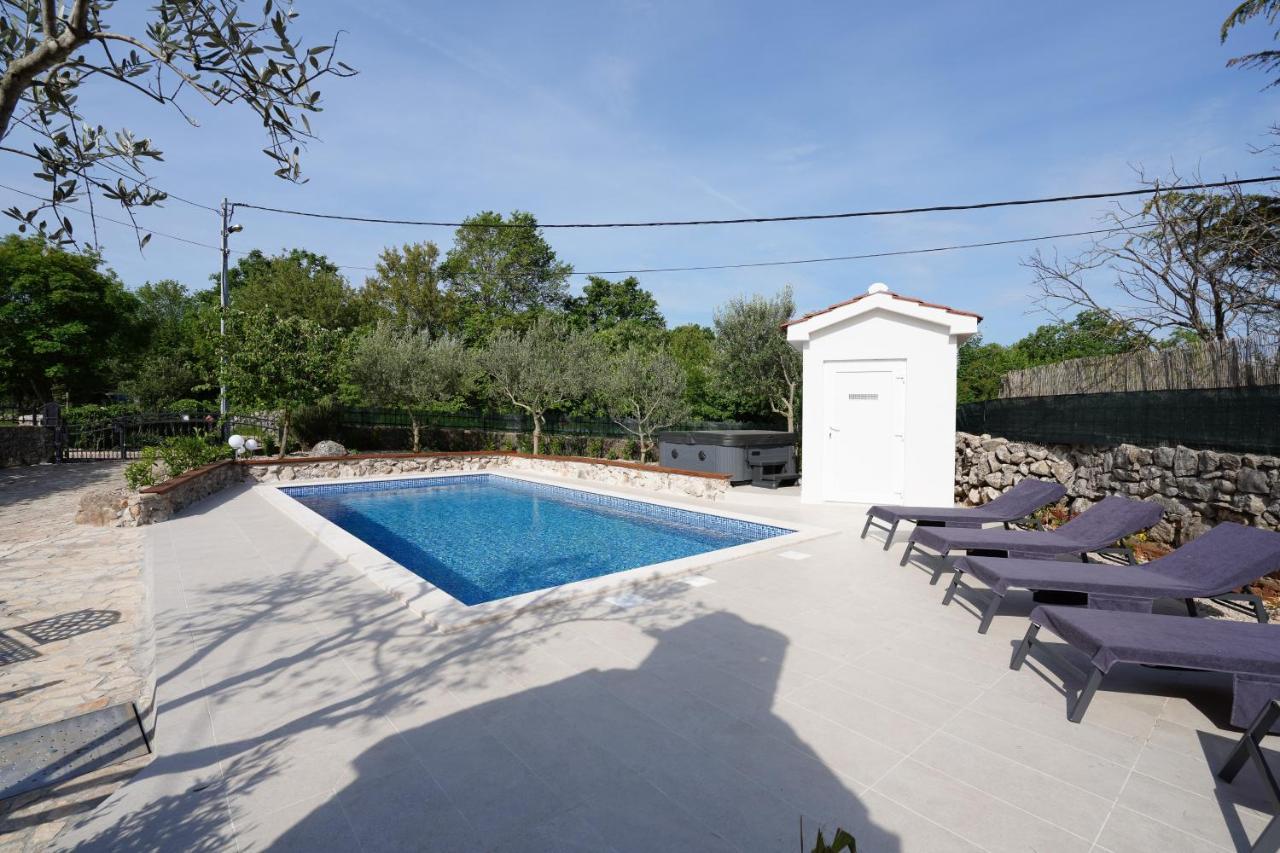 Stone Lady Holiday Home With Pool&Hot Tub,Sauna,Bbq,Garden Rasopasno Eksteriør bilde